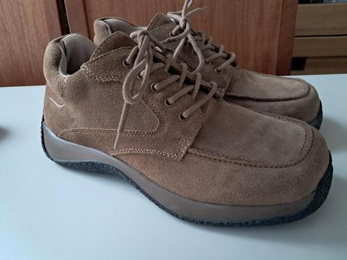Mooie Khaki-Bruine leren heren veter Boots van CELTICS mt 41, Kleding | Heren, Schoenen, Zo goed als nieuw, Boots, Bruin, Ophalen of Verzenden