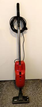 Miele vintage steelstofzuiger Model S144 Type HS07 ROOD, Stofzak, Gebruikt, Stofzuiger, Ophalen of Verzenden