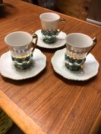 3 Versailles kop en schotels met gouden details, Verzamelen, Porselein, Kristal en Bestek, Verzenden, Gebruikt, Porselein, Kop en/of schotel