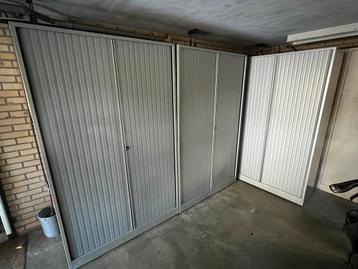 Aantal roldeur-, openslaande en archiefkasten te koop beschikbaar voor biedingen