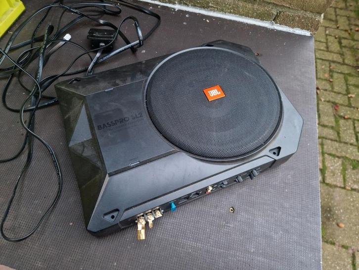 JBL Bass Pro SL2 - Actieve Underseat Subwoofer, Auto diversen, Autospeakers, Zo goed als nieuw, Ophalen of Verzenden