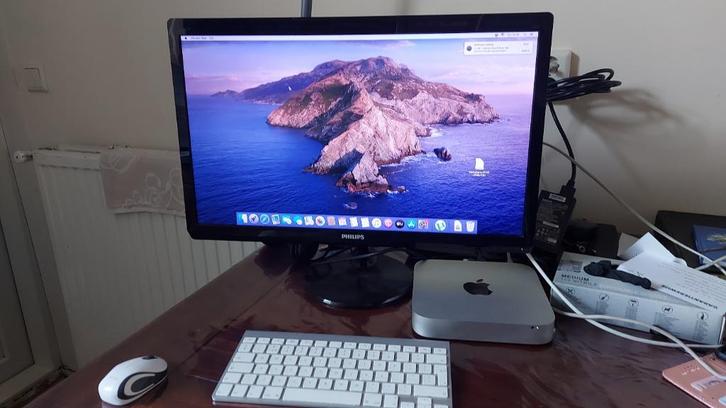 Mac mini late 2012+ keyboard + muis +scherm, Computers en Software, Apple Desktops, Zo goed als nieuw, Mac Mini, SSD, 2 tot 3 Ghz