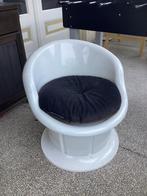 Leuke stoel met opbergruimte, Huis en Inrichting, Stoelen, Ophalen, Kunststof, Gebruikt, Wit