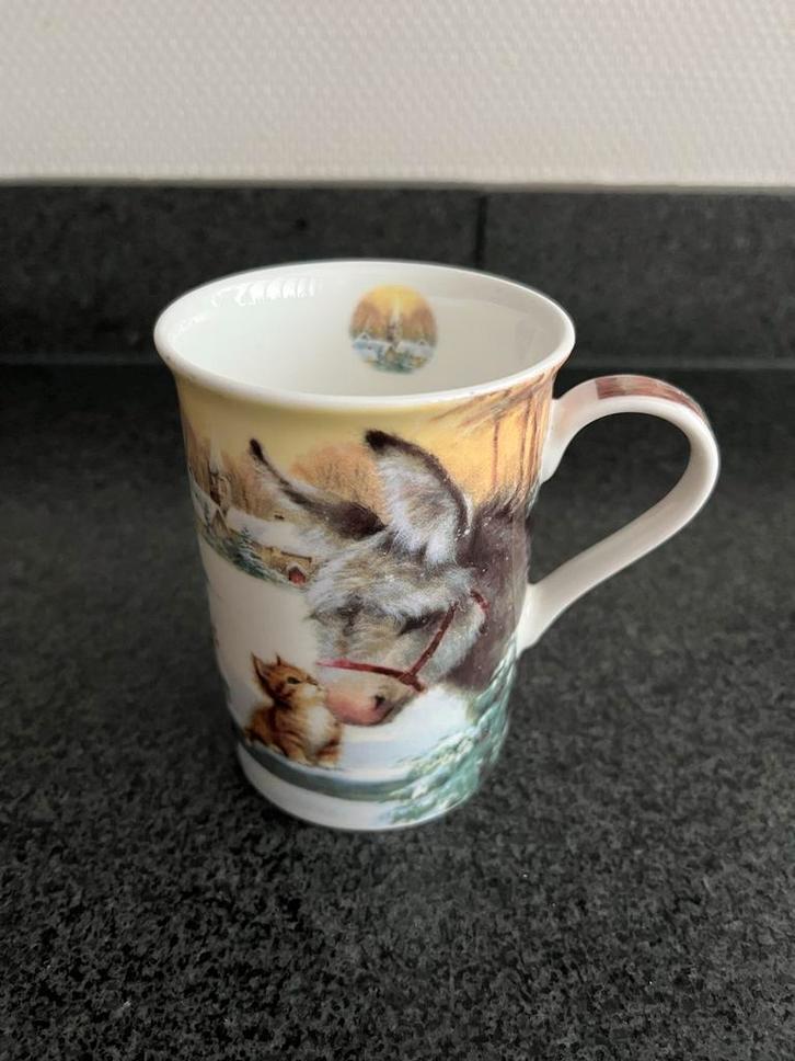 Mok Winters Landschap Ezel & Kitten, Huis en Inrichting, Keuken | Servies, Zo goed als nieuw, Overige typen, Overige stijlen, Porselein