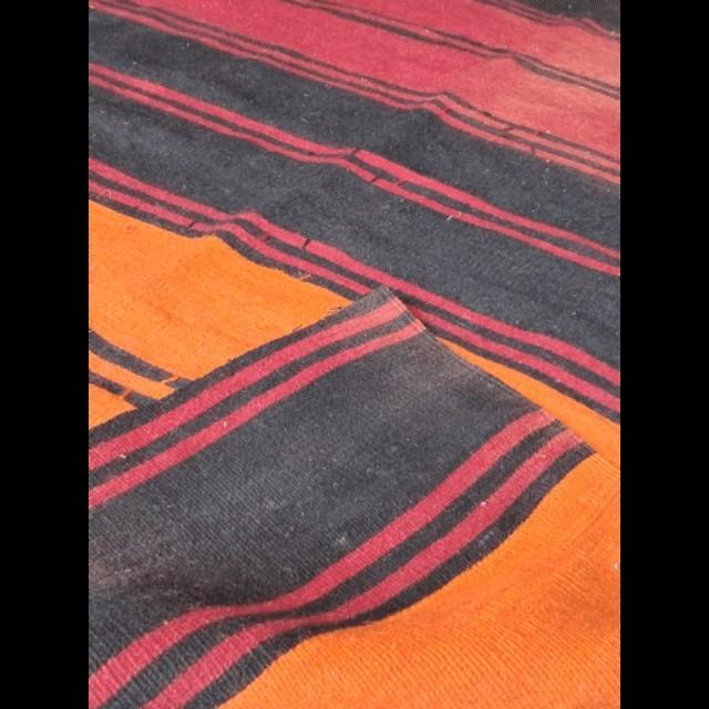Handgeweven Kilim - Rood/Zwart/Oranje, Huis en Inrichting, Stoffering | Tapijten en Kleden, Gebruikt, 100 tot 150 cm, 150 tot 200 cm