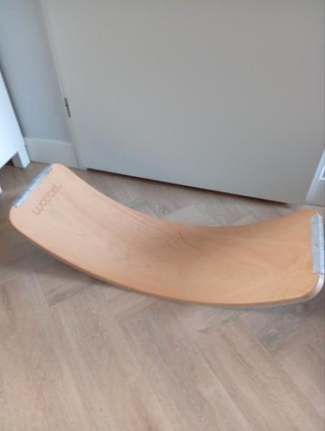 Wobbel met blauwe stof - lichte vlekken beschikbaar voor biedingen