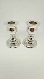 2 zwaar zilveren gave oude kandelaars. Hoog: 8,2 cm., Antiek en Kunst, Antiek | Goud en Zilver, Ophalen of Verzenden, Zilver