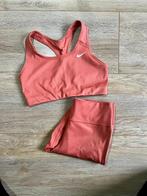 Nike Swoosh Sport BH en Legging, Maat 38/40 (M), Nike, Ophalen of Verzenden, Roze