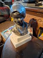 Bronzen buste van meisje op marmeren sokkel, Ophalen of Verzenden