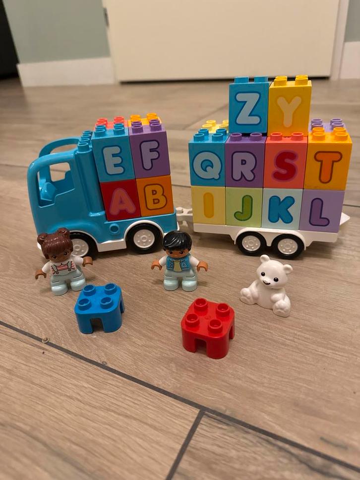 Lego Duplo Letter Vrachtwagen - Compleet!, Kinderen en Baby's, Speelgoed | Duplo en Lego, Zo goed als nieuw, Duplo, Complete set