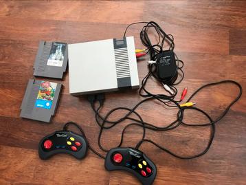 Nes kloon met kabels+2 games+ controllers beschikbaar voor biedingen
