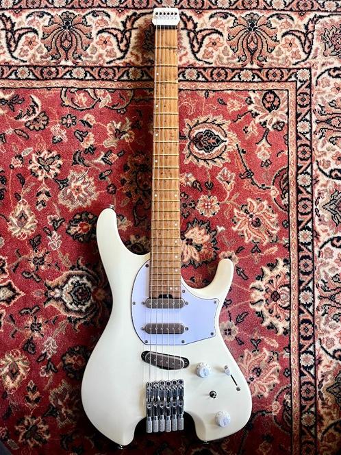 Ibanez ICHI10 headless (Quest series), Muziek en Instrumenten, Snaarinstrumenten | Gitaren | Elektrisch, Zo goed als nieuw, Solid body