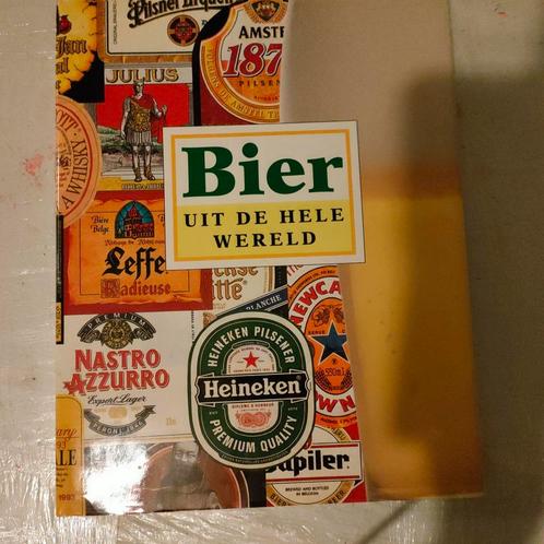 Biermerken encyclopedie uit de hele wereld €5, Verzamelen, Biermerken, Zo goed als nieuw, Overige typen, Overige merken, Ophalen of Verzenden