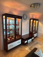 Stijlvolle Kastenset met Vitrinekasten en TV-meubel, Huis en Inrichting, Kasten | Vitrinekasten, Ophalen, Gebruikt, 100 tot 150 cm