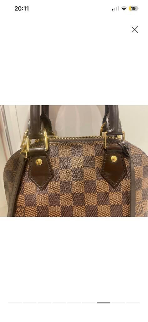 Louis Vuitton Alma BB met aankoopbewijs, Ophalen of Verzenden, Zo goed als nieuw, Bruin, Handtas