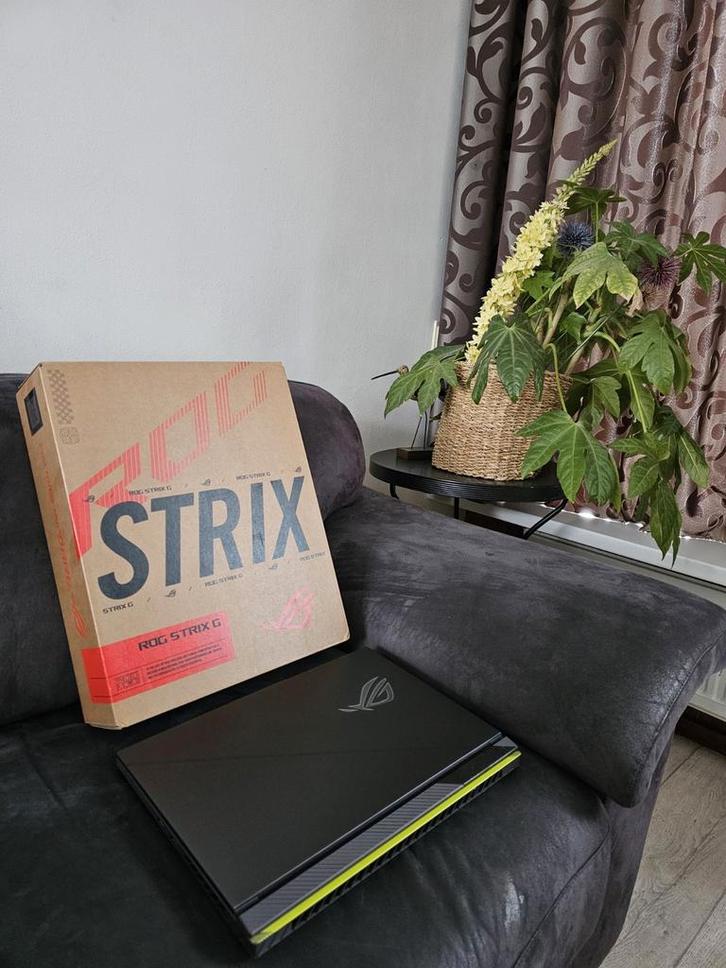 Asus ROG Strix G16 (2024), Computers en Software, Windows Laptops, Zo goed als nieuw, 16 inch, SSD, 4 Ghz of meer, Gaming, Ophalen of Verzenden