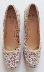 Elegante schoenen maat 39, multi color, ARA, hakje 3 cm, Schoenen met lage hakken, Overige kleuren, Ophalen of Verzenden, Zo goed als nieuw