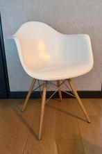 TE KOOP! 2x Tess.C fiberglass-line design eetkamer stoel, Huis en Inrichting, Stoelen, Ophalen, Gebruikt, Twee, Wit