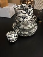 Servies - Wild Living/Action., Huis en Inrichting, Keuken | Servies, Ophalen, Zo goed als nieuw, Overige stijlen, Aardewerk