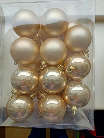 kerst - 22 kunst kerstballen champagne kleurig beschikbaar voor biedingen
