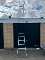 Enkelvoudige ladder 4,25m1 lang, Doe-het-zelf en Verbouw, Ladders en Trappen, Ophalen, Zo goed als nieuw, Ladder, 4 meter of meer