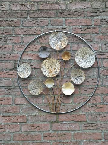 Metalen Wanddecoratie Bloem Design beschikbaar voor biedingen