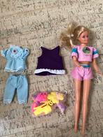 Mattel Barbie met kleertjes, Kinderen en Baby's, Speelgoed | Poppen, Gebruikt, Ophalen of Verzenden, Barbie