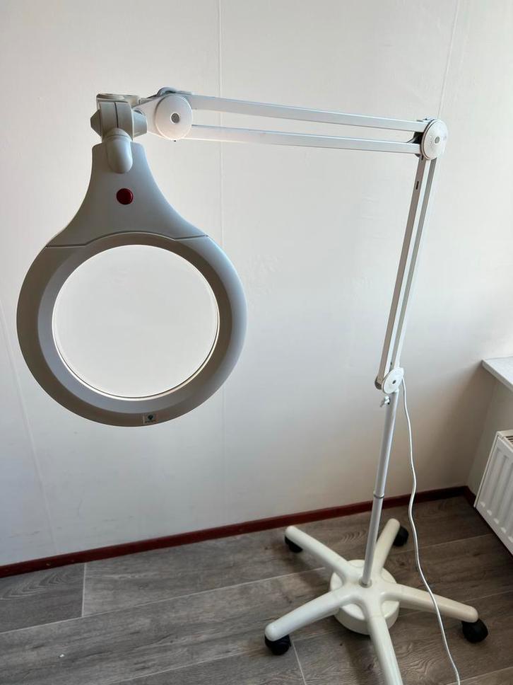 Loeplamp - Perfect voor precisiewerk!, Hobby en Vrije tijd, Vergrootglazen, Loepen en Loeplampen, Gebruikt, Loeplamp, Ophalen