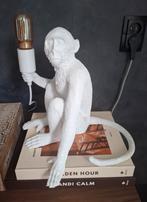 Zittende witte aap lamp, tafellamp, Huis en Inrichting, Lampen | Tafellampen, Ophalen of Verzenden, Gebruikt, Overige materialen