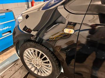 Vw Up Scherm Links of Rechts LC9X LB9A LY3D  beschikbaar voor biedingen