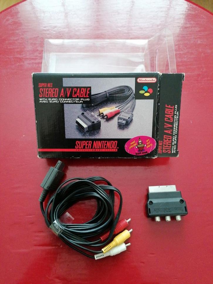 Super Nintendo AV kabel met scart in doos, Spelcomputers en Games, Games | Nintendo Super NES, Zo goed als nieuw, Ophalen of Verzenden