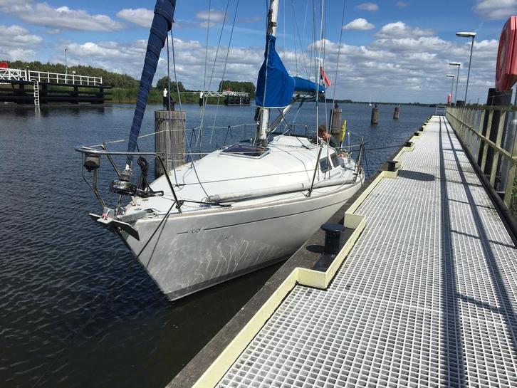Contessa 28 zeilboot - goede zeiler - veel binnenruimte, Watersport en Boten, Kajuitzeilboten en Zeiljachten, Gebruikt, Tourjacht of Cruiser