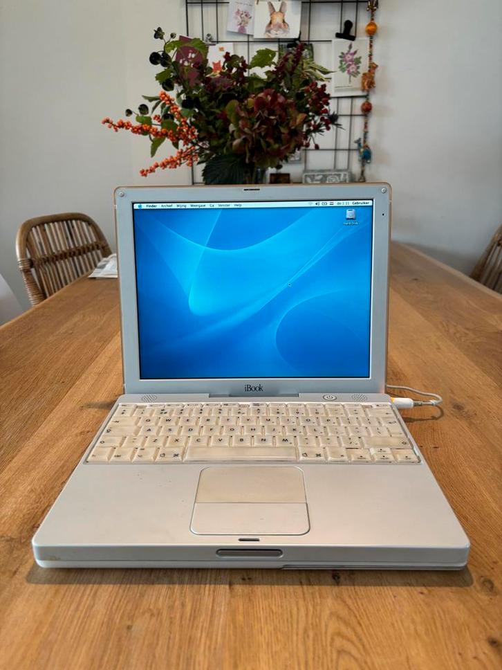 iBook - Vintage Apple Laptop, Computers en Software, Apple Macbooks, Gebruikt, MacBook, Overige groottes, Onbekend, Qwerty, Ophalen