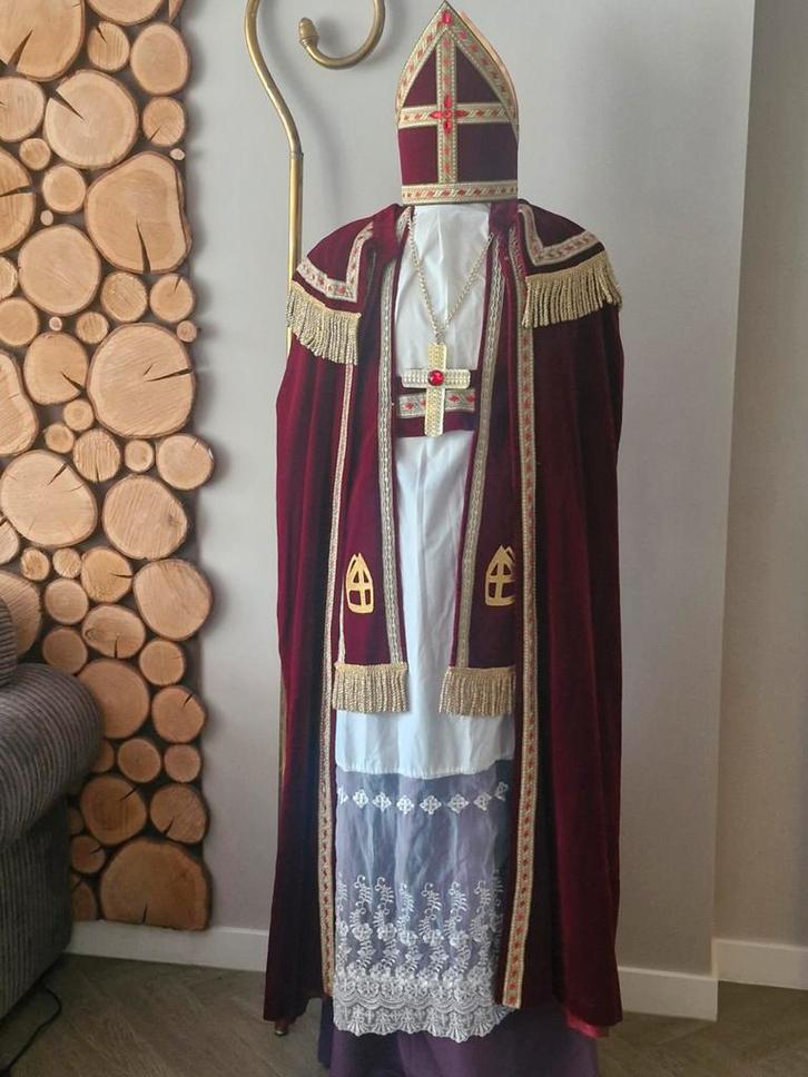 Compleet Sinterklaaspak Luxe TV Kostuum sinterklaas kostuum., Kleding | Dames, Carnavalskleding en Feestkleding, Zo goed als nieuw
