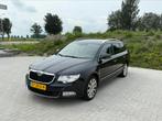 Skoda Superb 2.0 TDI 125KW Dsg-6 Combi 2011 Zwart, Auto's, 1800 kg, Zwart, Zwart, Leder