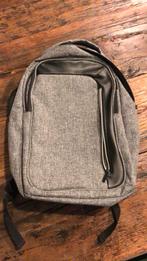 Gratis grijze rugzak - 1 rits moet gemaakt, Gebruikt, 25 tot 40 cm, 30 tot 45 cm, Ophalen