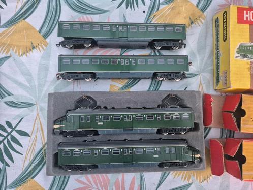 Originele Trix Express 2-rail mat 54 4tje met ovp, Hobby en Vrije tijd, Modeltreinen | H0, Zo goed als nieuw, Locomotief, Gelijkstroom