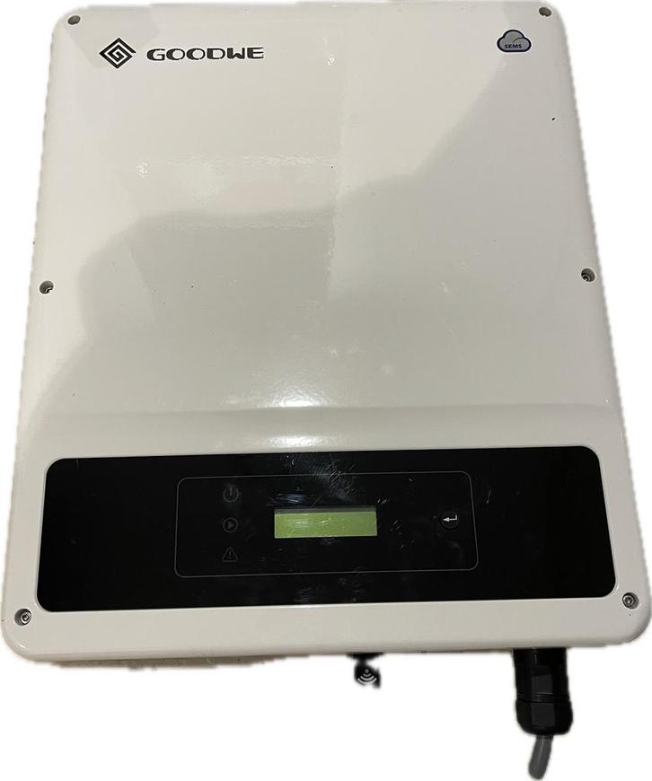 GoodWe Omvormer - Zonne-energie, Doe-het-zelf en Verbouw, Elektra en Kabels, Gebruikt, Overige typen, Ophalen of Verzenden