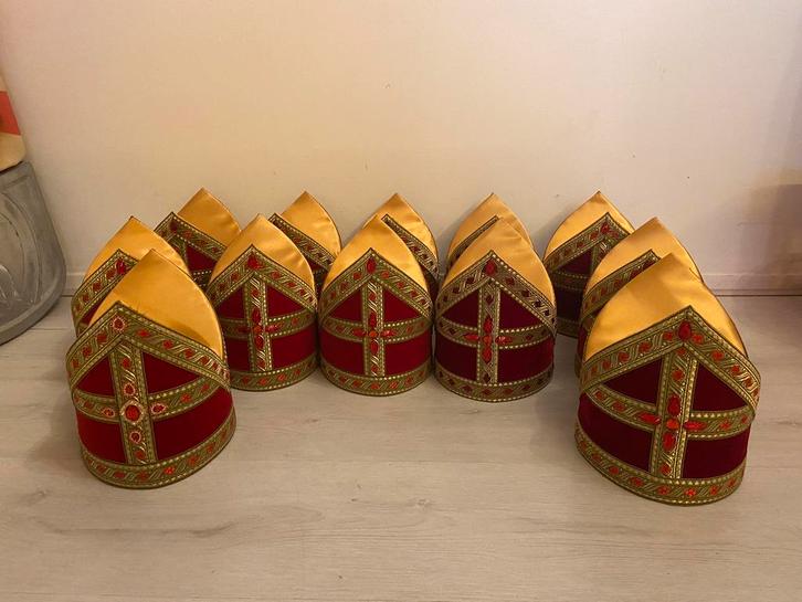 Sinterklaas mijter mini/kinder mijters nieuw! leegverkoop, Diversen, Sinterklaas, Zo goed als nieuw, Ophalen of Verzenden