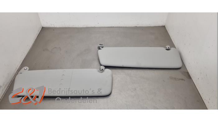 Zonneklep set van een Renault Trafic, Gebruikt, -, Renault, -