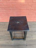 Antiek teakhouten krukje met donkere patina, Ophalen of Verzenden, Zo goed als nieuw