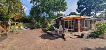 Tijdelijk te huur (circa 4 maanden) ongemeubileerd chalet. beschikbaar voor biedingen