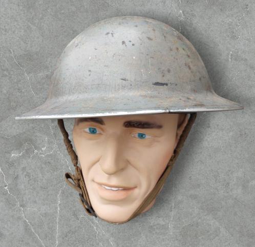 British WO2 Army MK II Brodie helmet (2)1939, Verzamelen, Militaria | Tweede Wereldoorlog, Landmacht, Helm of Baret, Engeland