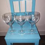 Leffe bierglazen met wit logo 25 cl 3 stuks, Verzamelen, Biermerken, Ophalen, Zo goed als nieuw, Glas of Glazen, Leffe