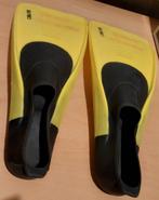 zwemvliezen ( flippers ) gele € 5 en blauwe € 6 maat 35, Ophalen, Gebruikt, Snorkelvinnen