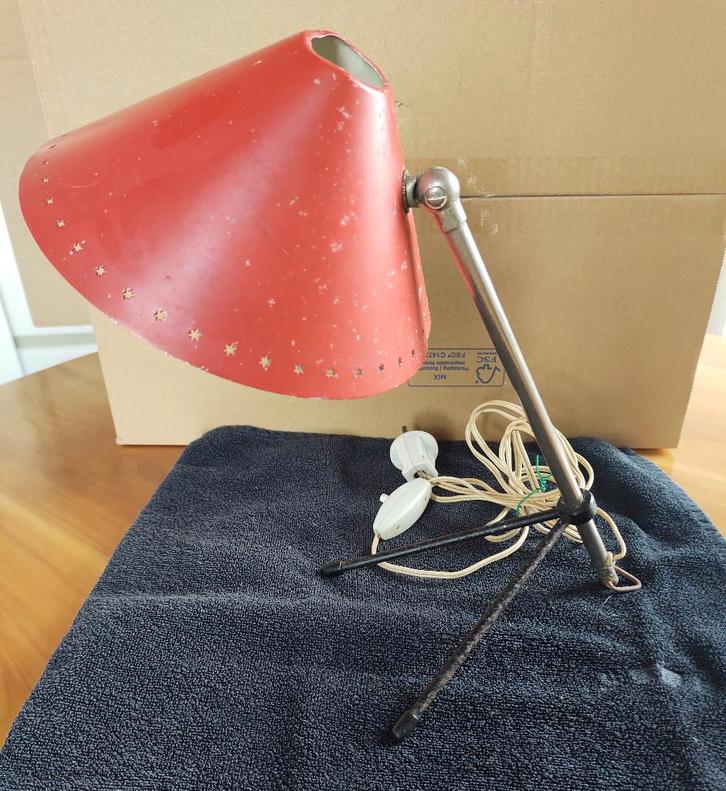 Rode Pinokkio lamp ontworpen voor Hala Zeist., Huis en Inrichting, Lampen | Tafellampen, Gebruikt, Minder dan 50 cm, Metaal, Ophalen of Verzenden