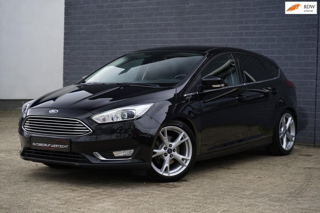 Ford Focus 1.5 182pk Titanium, Leder, Naviatie Carplay,, Auto's, Ford, 4 cilinders, Navigatiesysteem, Zwart, Leder