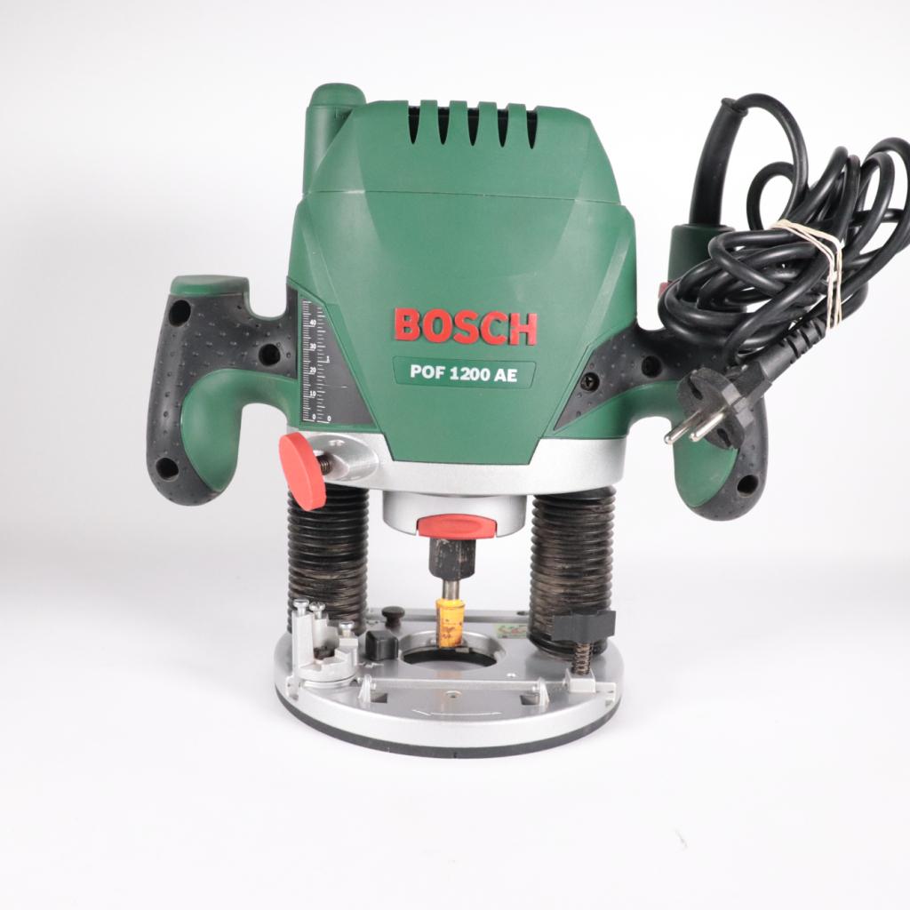 Bosch POF 1200 AE Bovenfrees - Gebruikte Staat, Bosch, Gebruikt, Support@bosch.com, Robert Bosch GmbH
Robert-Bosch-Platz 1
70839 Gerlingen-Schillerhöhe
Germany