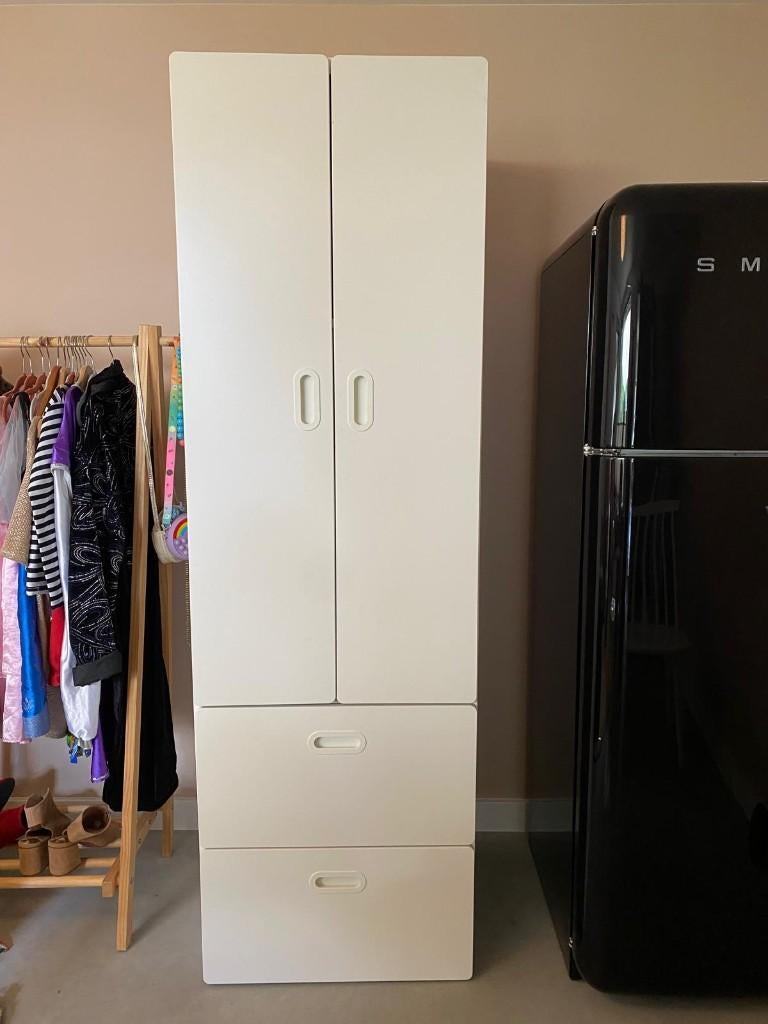 Ikea kast wit (SMÅSTAD), Kinderen en Baby's, Kinderkamer | Commodes en Kasten, Zo goed als nieuw, Kast, 105 cm of meer, Minder dan 75 cm