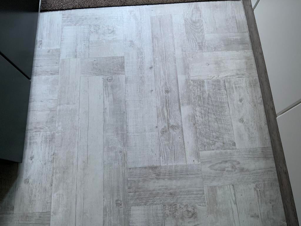 Gezocht Tarkett Lamin'Art 832 Patchwork Latte ( laminaat), Huis en Inrichting, Tafels | Salontafels, Zo goed als nieuw, Overige vormen